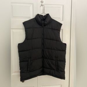 Men’s XL Black Old Navy Puffer Vest